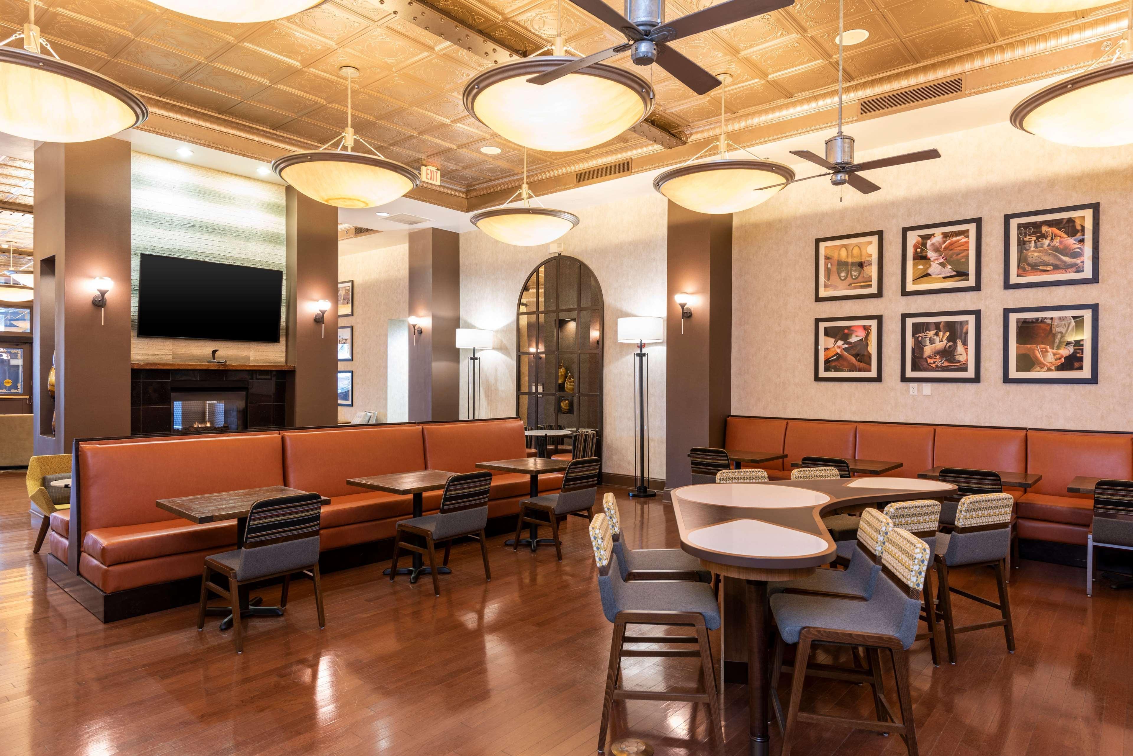 Homewood Suites By Hilton Indianapolis Downtown Eksteriør billede