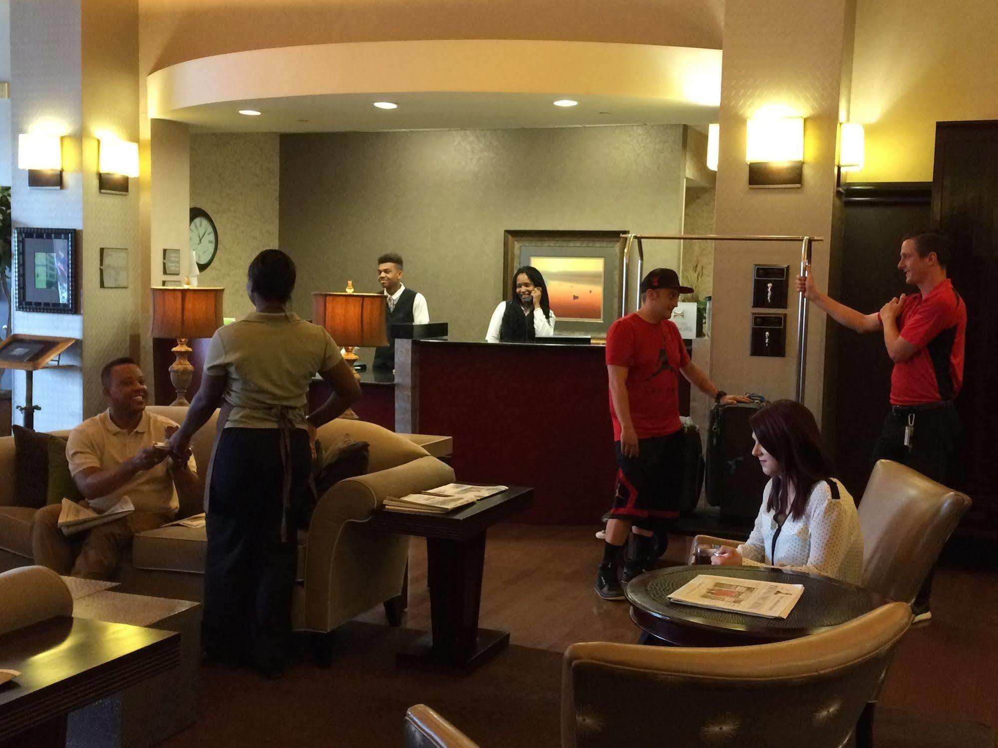 Homewood Suites By Hilton Indianapolis Downtown Eksteriør billede