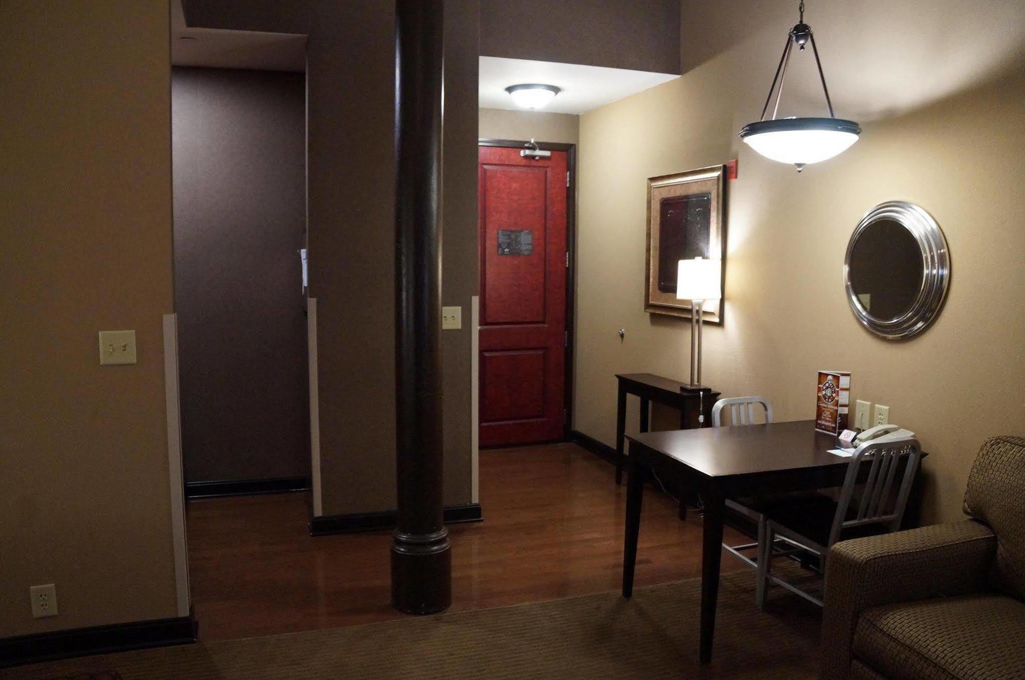 Homewood Suites By Hilton Indianapolis Downtown Eksteriør billede